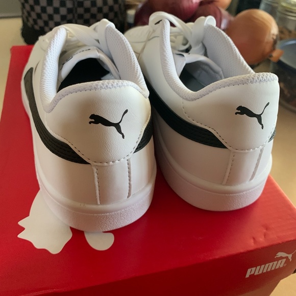 Puma 'Smash V2' M8 W9.5 Whit Athletic sneaker shoe - Picture 3 of 4